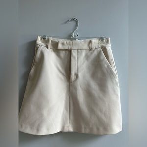 Zara white skirt - stretchy! Size XS new